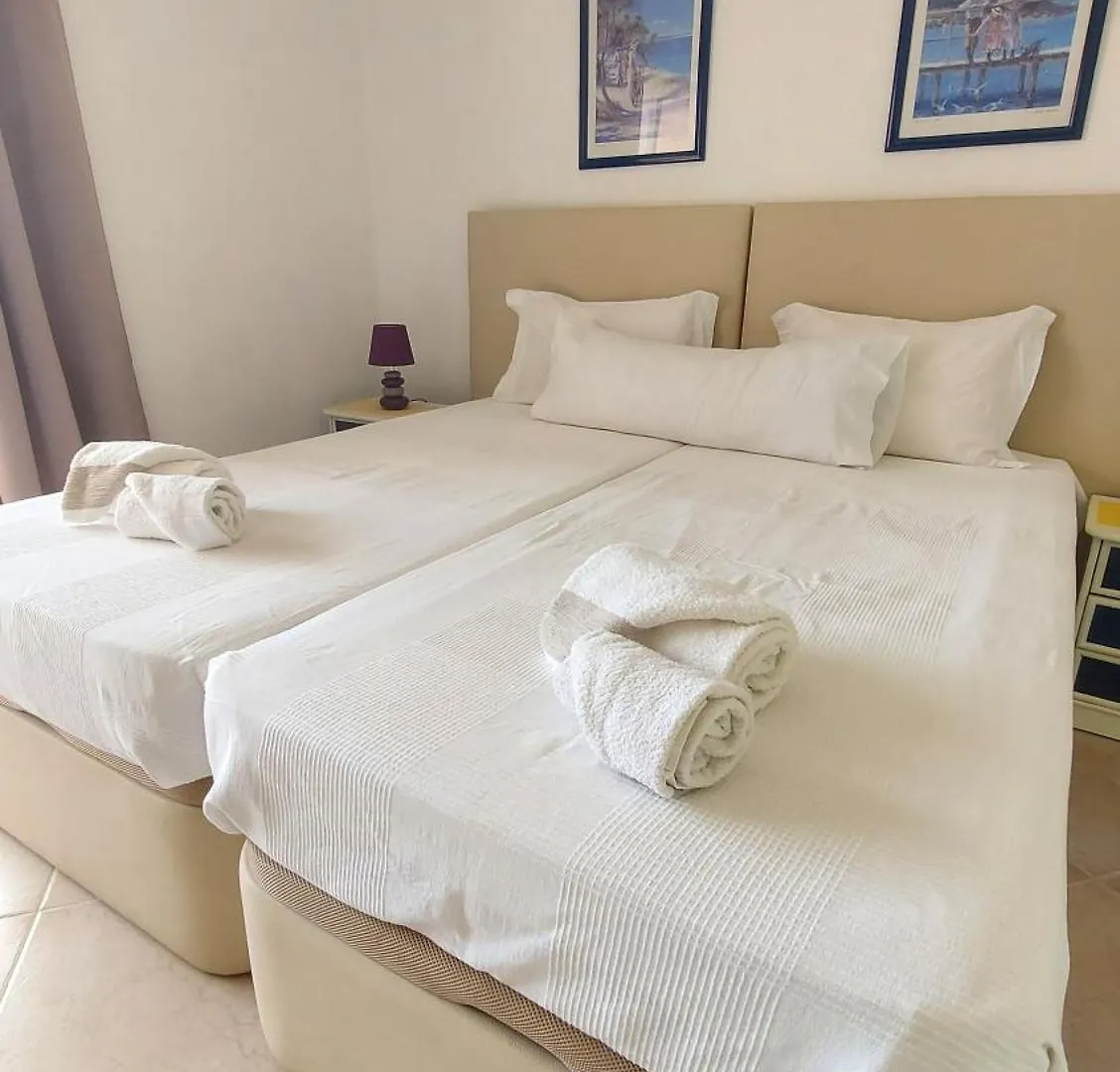 Algarve Nook Apartments - Coral Do Vau *** Портиман 0*,