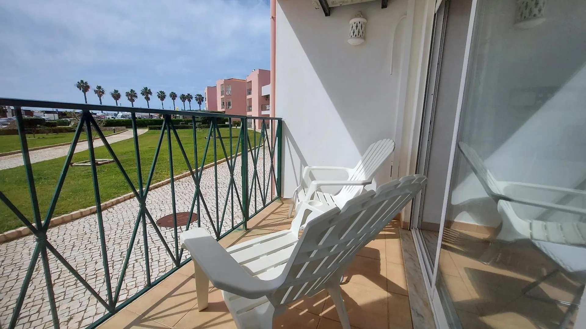 Algarve Nook Apartments - Coral Do Vau *** Портиман 0*,